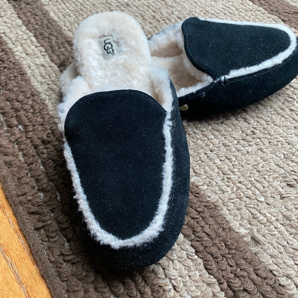 Ugh slipper slides